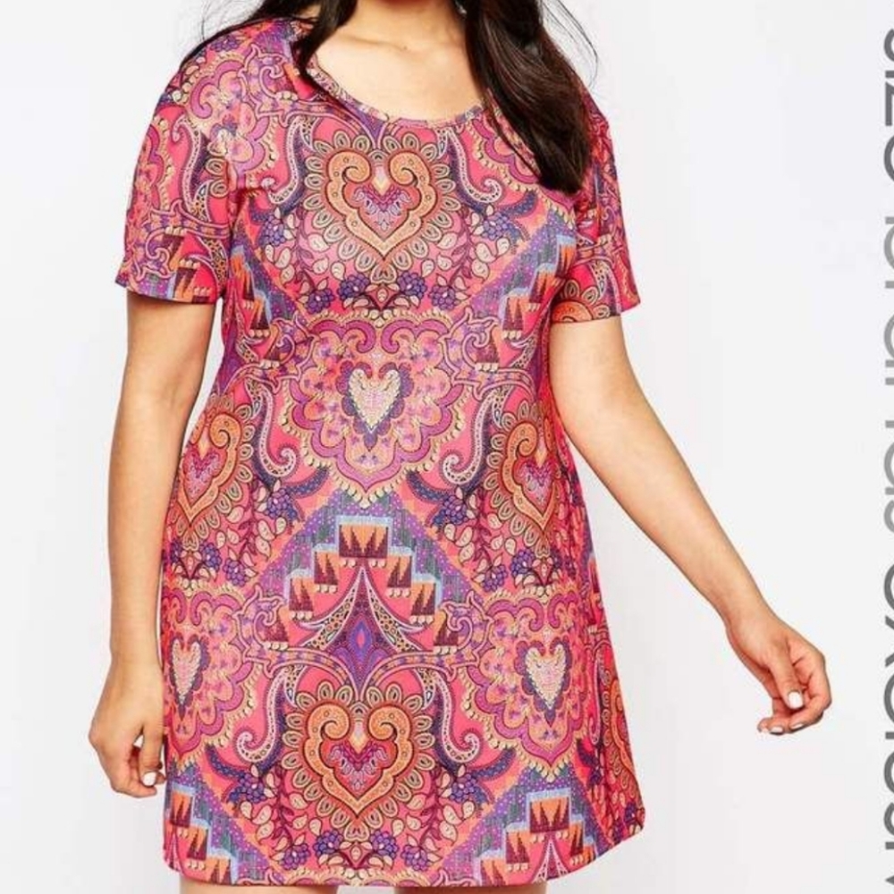 - 💓 NWT Pink Clove Paisley/Boho T-Shirt Dress